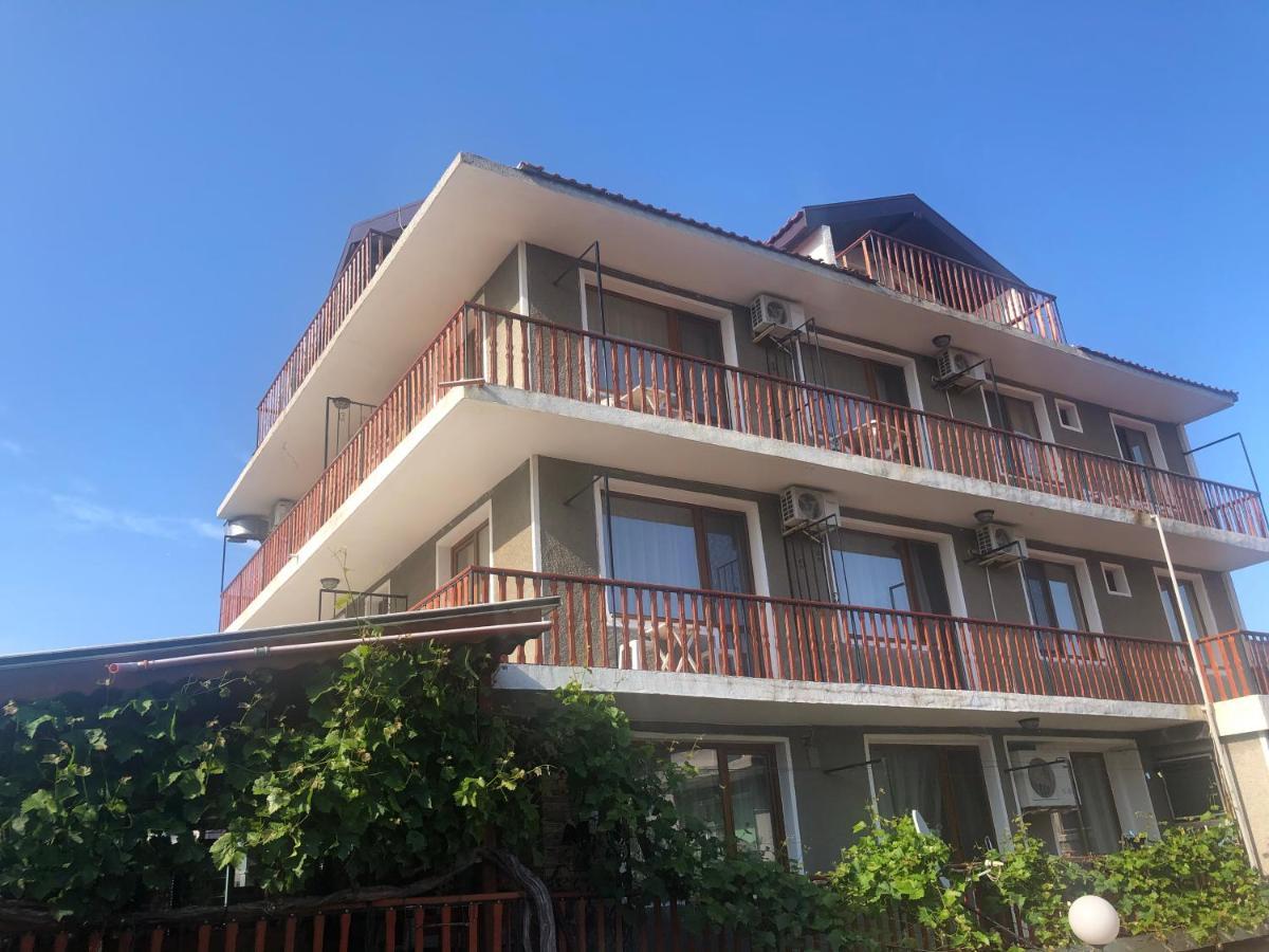 Stoyko'S Guest House Pomorie Exterior photo